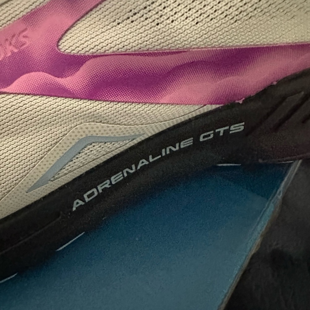 BROOKS Cream and Pink Athletic Shoes•NWOT - Picture 3 of 7